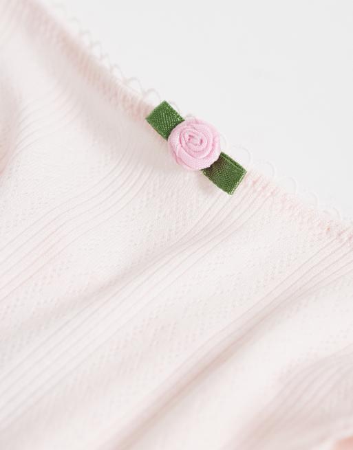 ASOS DESIGN - Set van 3 ajourgebreide strings met rozenknopje in grijs, wit en roze, 3 van 3