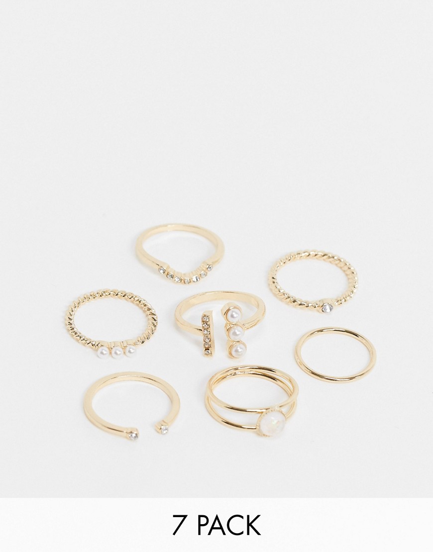 ASOS DESIGN - Set van 7 goudkleurige ringen met pareltjes