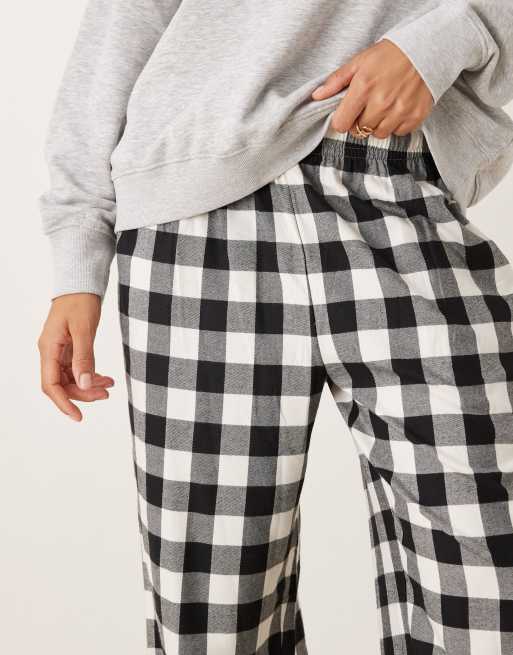 ASOS DESIGN - Set van broek met wijde pijpen en sweater met martiniprint, 3 van 4