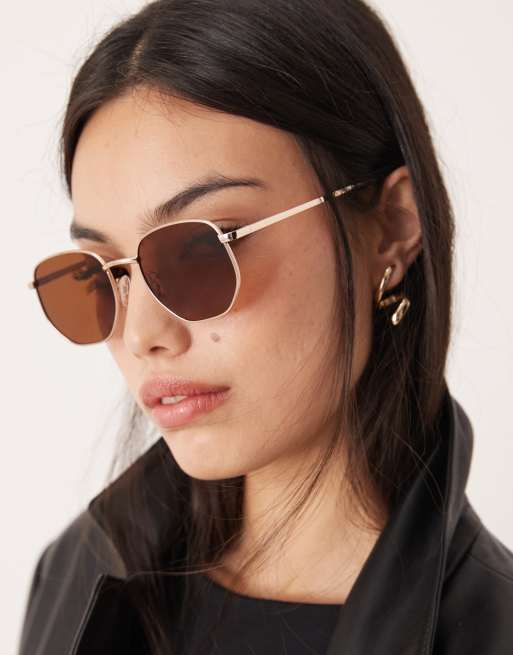 ASOS DESIGN – Sexkantiga solglasögon i metall med polariserade glas, 2 av 3