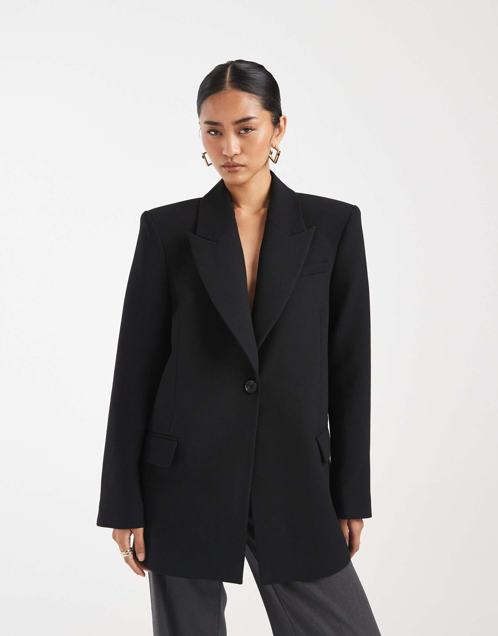 asos design sharp shoulders blazer in black