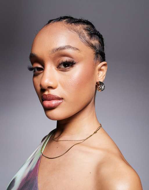 ASOS DESIGN shell stud earrings in gold tone, 3 of 3