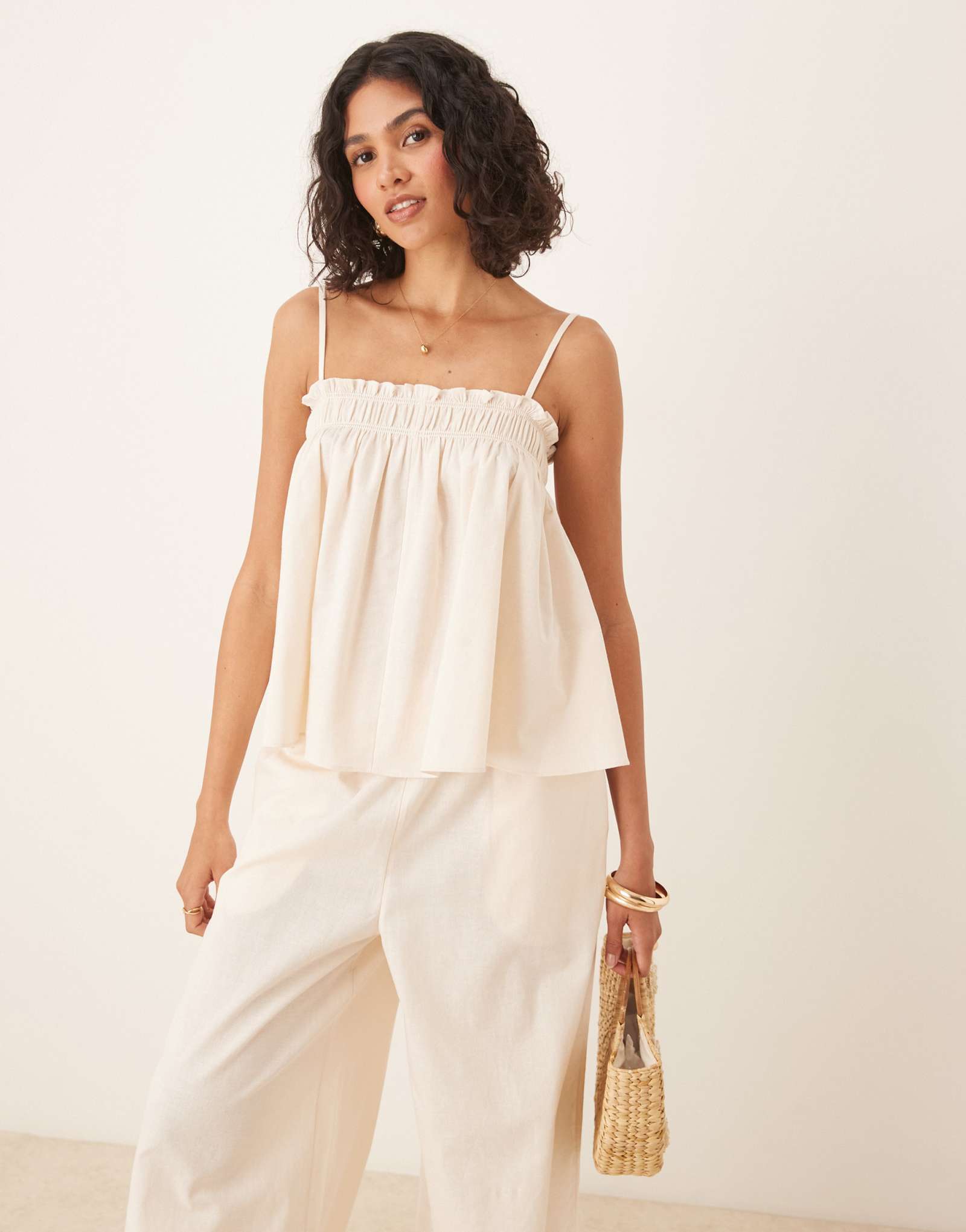 Топ на бретелях кремового цвета с оборками ASOS DESIGN - часть комплекта