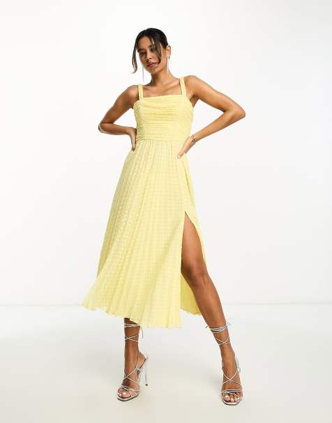 yellow dress - Google Search  Yellow wedding guest dresses, Frill dress,  Yellow dress outfit