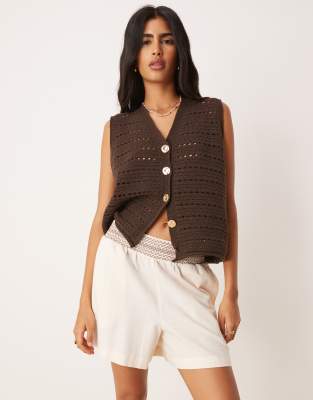 shirred waist shorts in cream with brown-Multi
