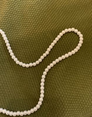 ASOS DESIGN short 6mm glass faux pearl necklace in white