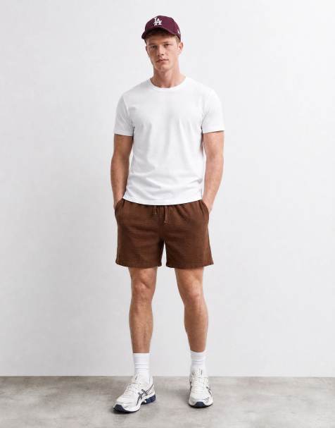 ASOS DESIGN - Short court ample en tissu texturé avec taille élastique - Marron - view 1