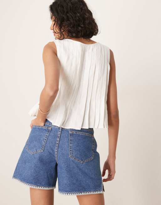ASOS DESIGN - Short dad en jean avec finitions à fleurs style tapisserie - Bleu moyen , 4 de 5