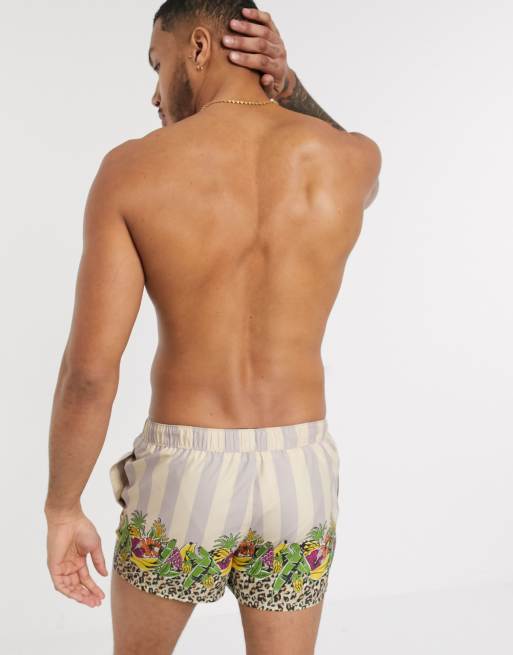 ASOS DESIGN - Short de bain court à rayures pastel et bordure à motif fruits (ensemble), 2 de 4
