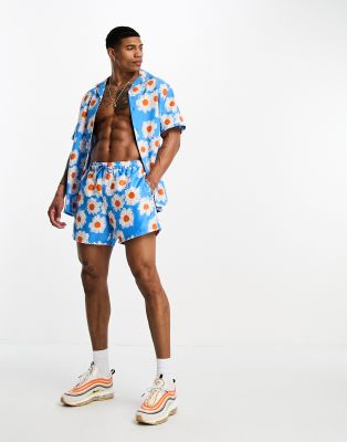 ASOS DESIGN co-ord swim shorts in short length in daisy print - ASOS Price Checker