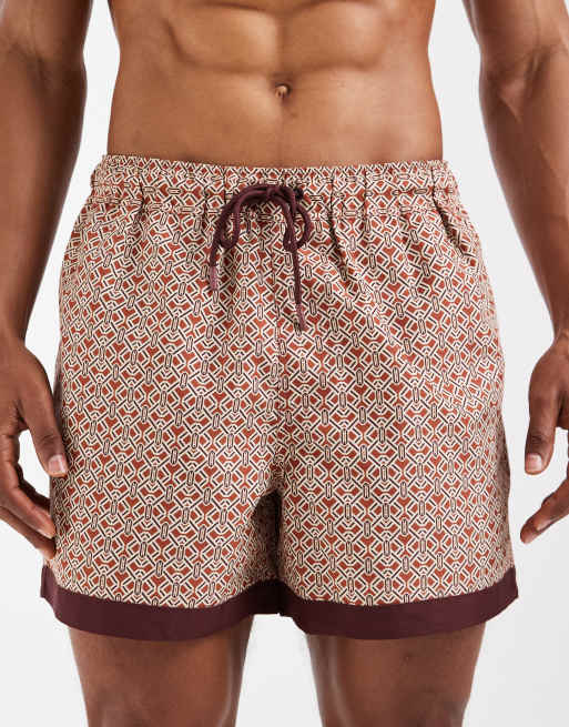 ASOS DESIGN - Short de bain d'ensemble coupe courte à imprimé géométrique avec bordures contrastantes - Orange, 5 de 5