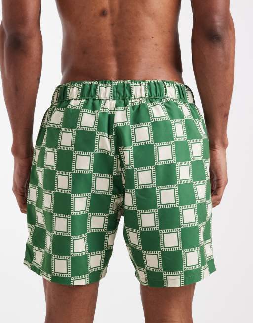 ASOS DESIGN - Short de bain mi-long à motif damier - Vert, 5 de 5