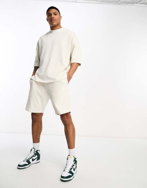 ASOS DESIGN - Short d'ensemble oversize en velours côtelé - Blanc cassé