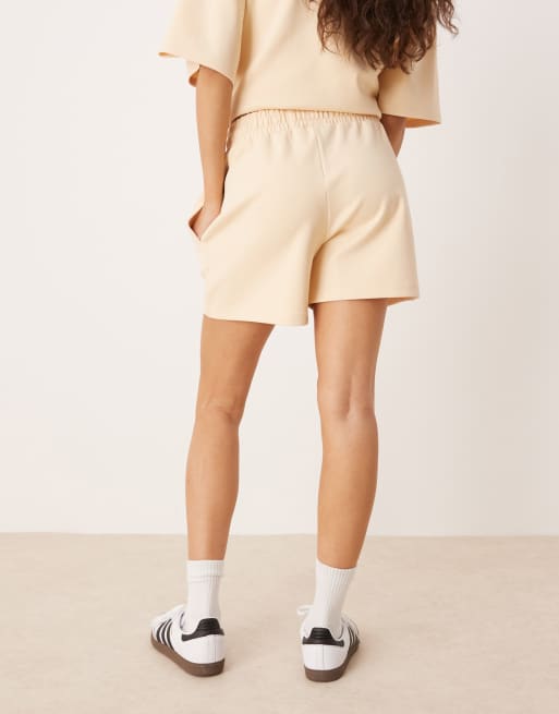 ASOS DESIGN - Short met interlock-naden in lichtgeel, deel van co-ord set, 4 van 5