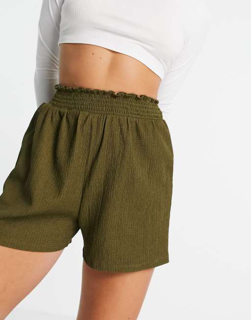 ASOS DESIGN - Short met textuur en gesmokte tailleband in olijfgroen