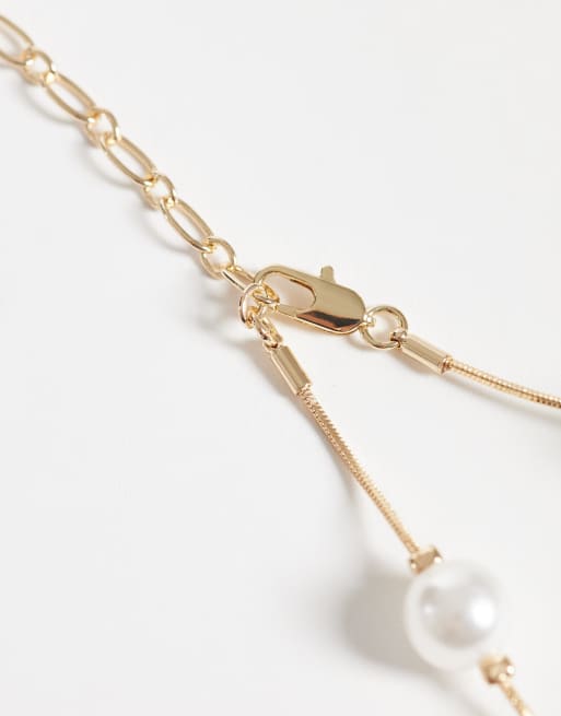 ASOS DESIGN short necklace with mixed sized faux pearl in gold tone, 3 of 4