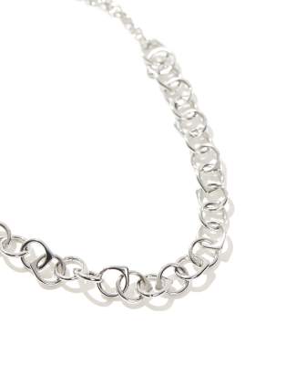 Asos Design Short Necklace With Pointy Chain Loop In Metallic