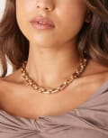 [ASOS DESIGN] ASOS DESIGN short necklace with square chain links in gold tone No Size GOLD