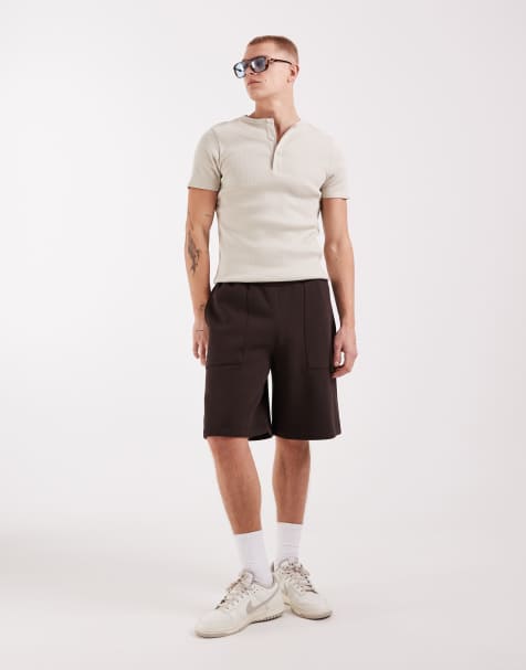 ASOS DESIGN - Short oversize en jersey à poches style utilitaire - Marron foncé - view 1