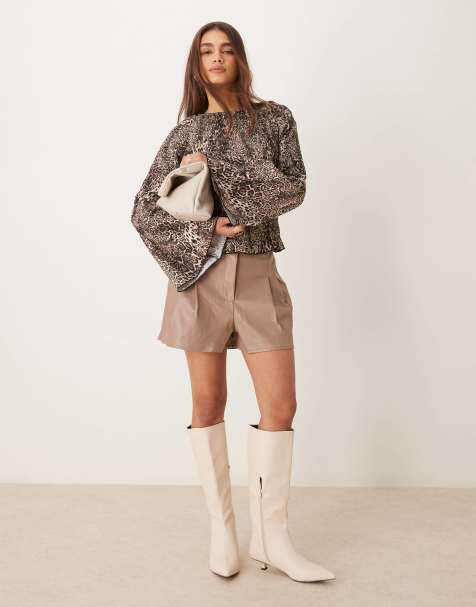 ASOS DESIGN - Short plissé imitation cuir - Moka - view 1