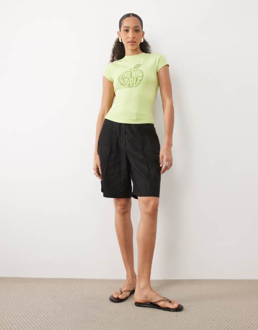 ASOS DESIGN short sleeve baby tee with big apple graphic in green, 2 of 4