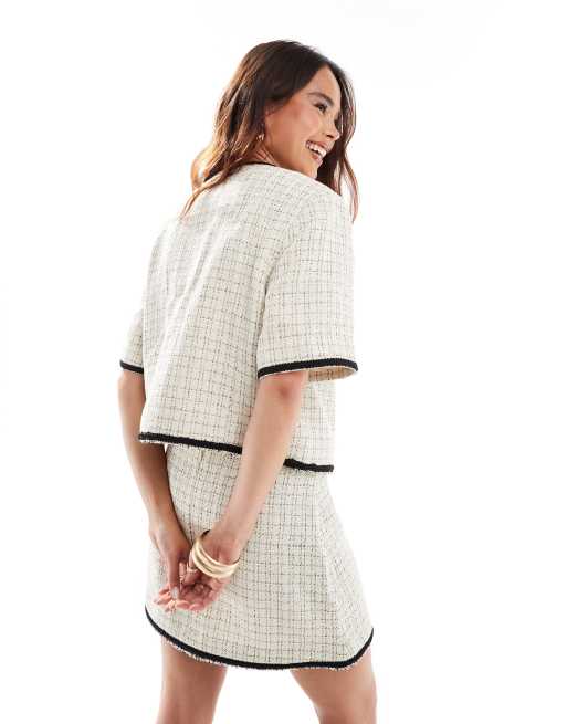 ASOS DESIGN short sleeve jacket with tipping detail in black and white boucle, 2 of 4
