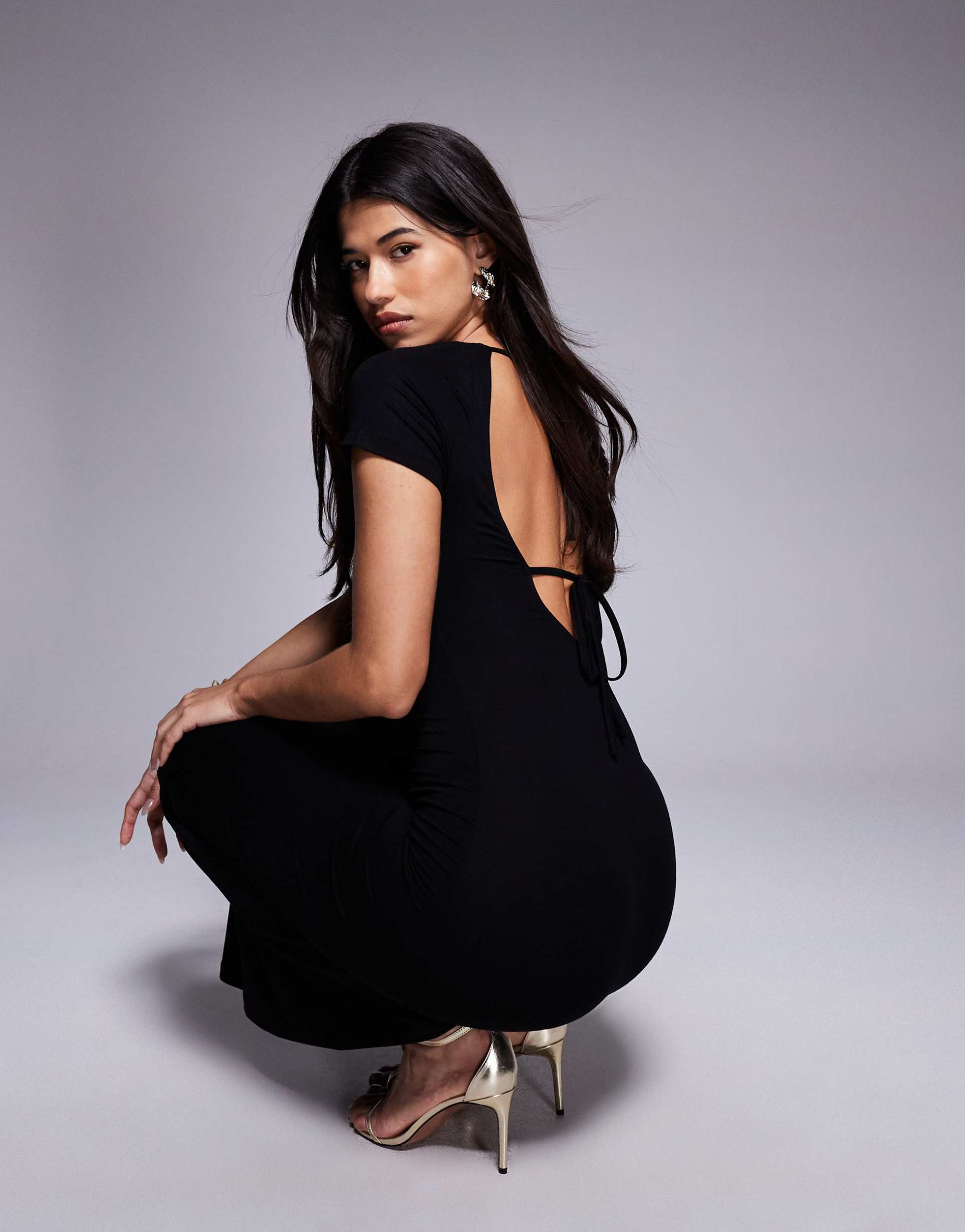 asos design short sleeve maxi dress with open back in black
