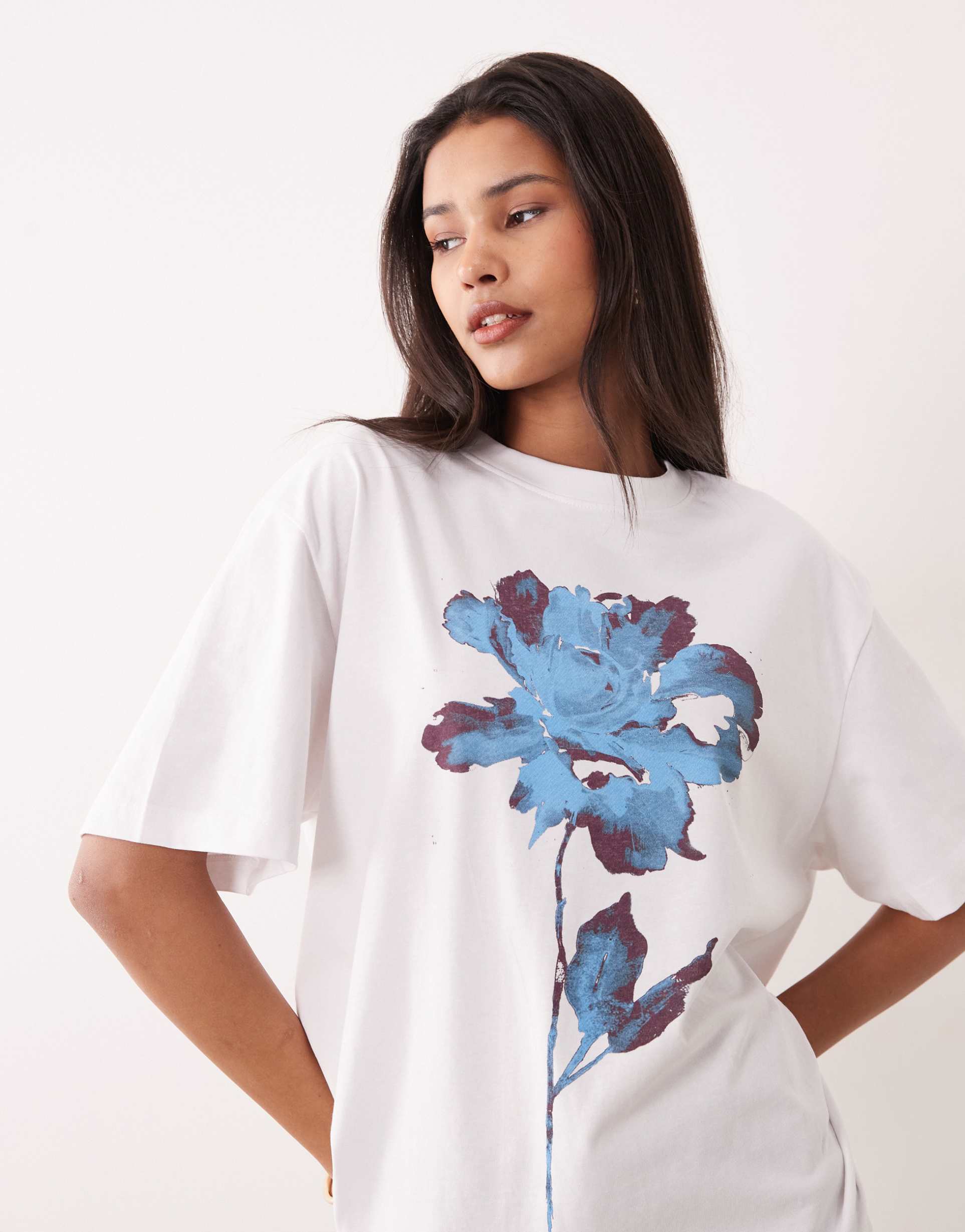 asos design short sleeve oversized t-shirt with bloomed flower graphic in black