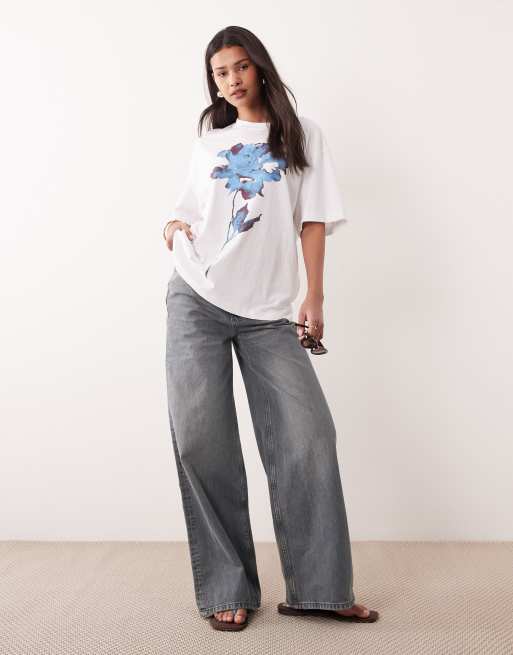 ASOS DESIGN short sleeve oversized T-shirt with bloomed flower graphic in black, 2 of 4