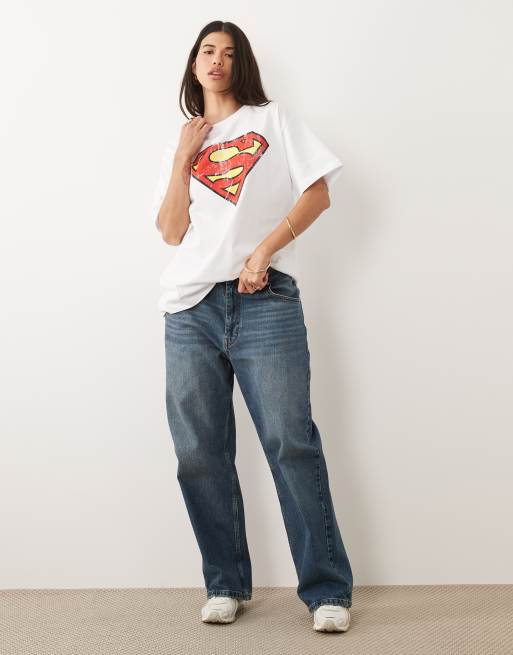 ASOS DESIGN short sleeve oversized T-shirt with superman graphic in white, 2 of 4