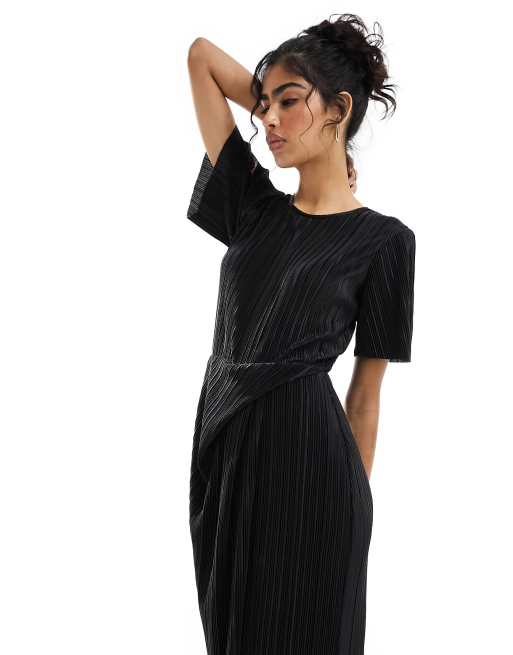 ASOS DESIGN short sleeve plisse twist skirt midi dress in black, 2 of 4