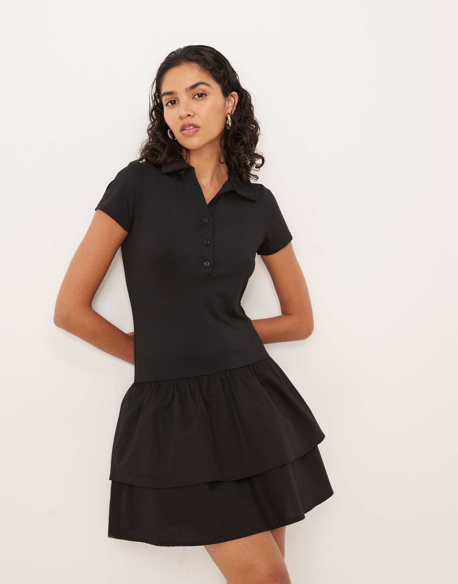 Платье-поло ASOS DESIGN Rara с короткими рукавами черное