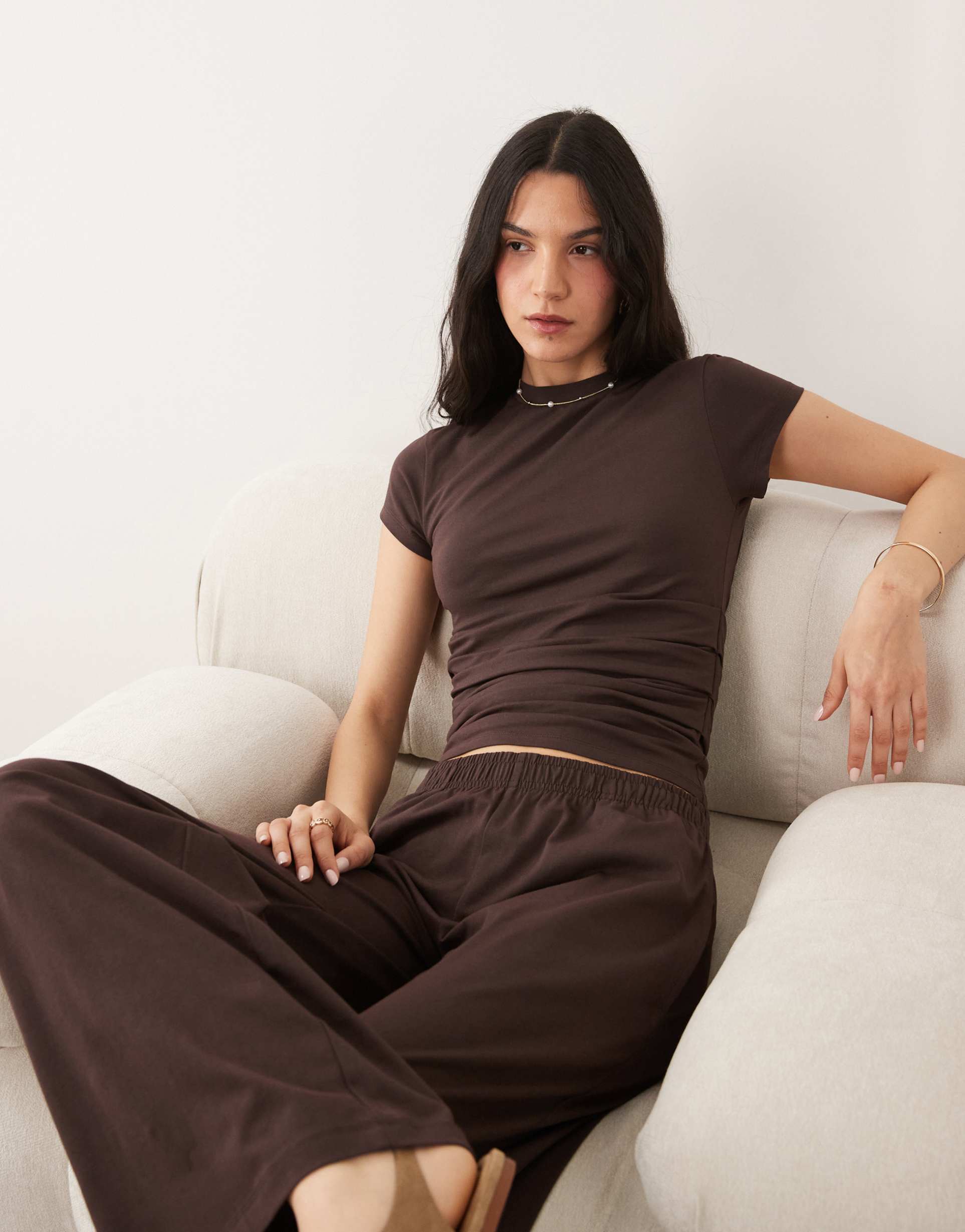 asos design short sleeve ruched waist top in chocolate - part of a set