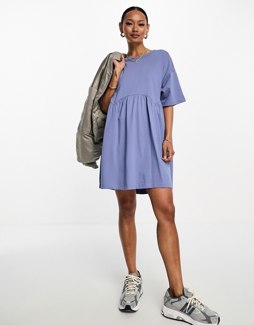 ASOS DESIGN short sleeve seam detail mini smock dress in washed blue-Black
