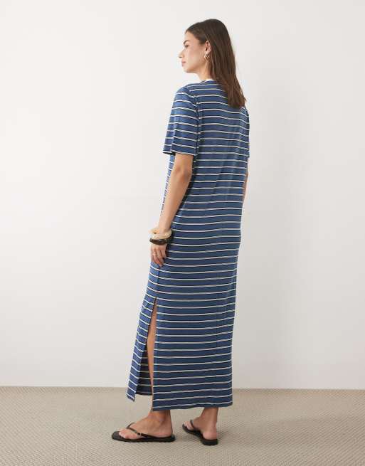 ASOS DESIGN short sleeve t-shirt maxi dress in navy stripe, 4 of 4