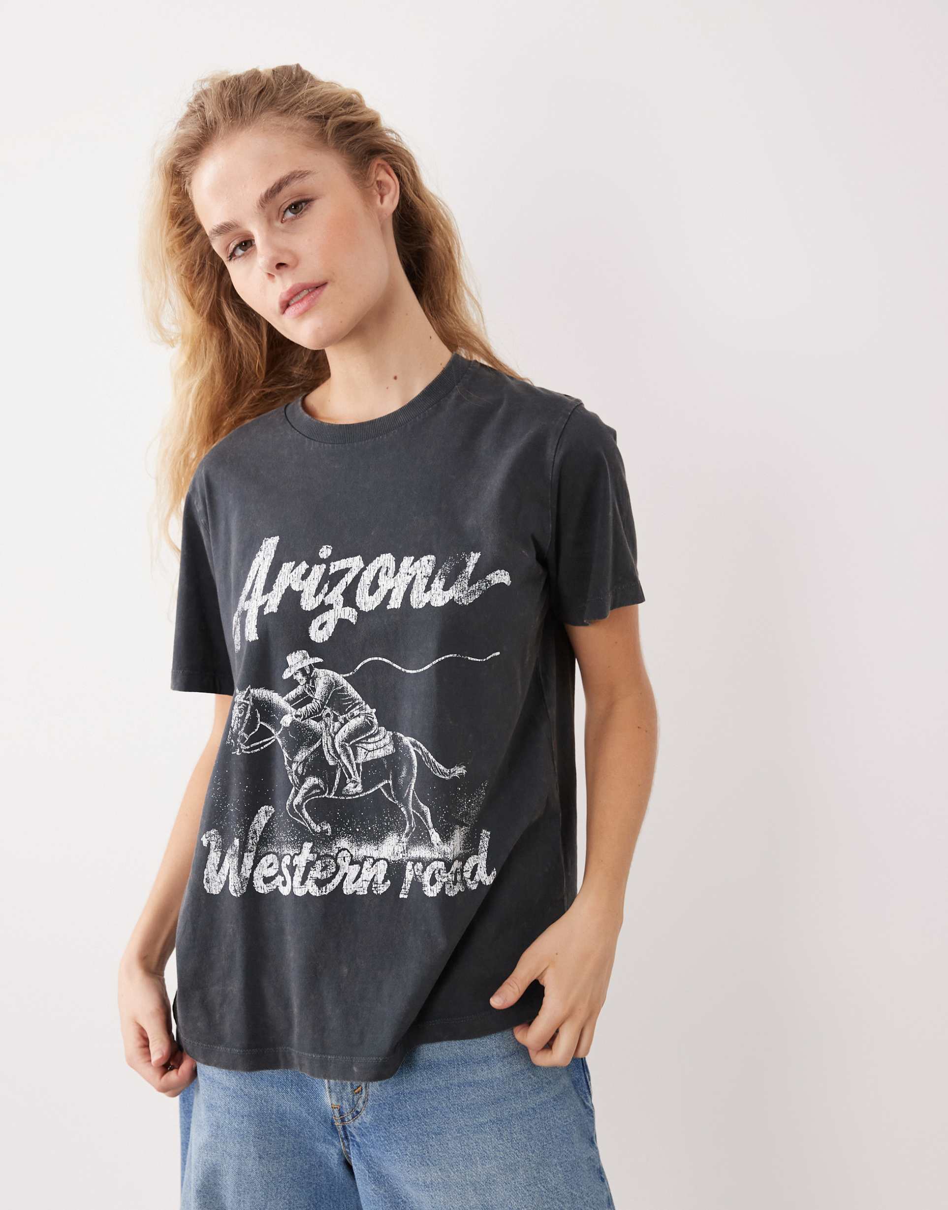 asos design short sleeve t-shirt with arizona graphic in washed charcoal