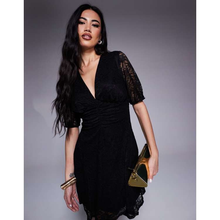 V Neck Black Formal Dresses Short With Sleeves Long-Sleeve Short Black Low  V-Neck Party