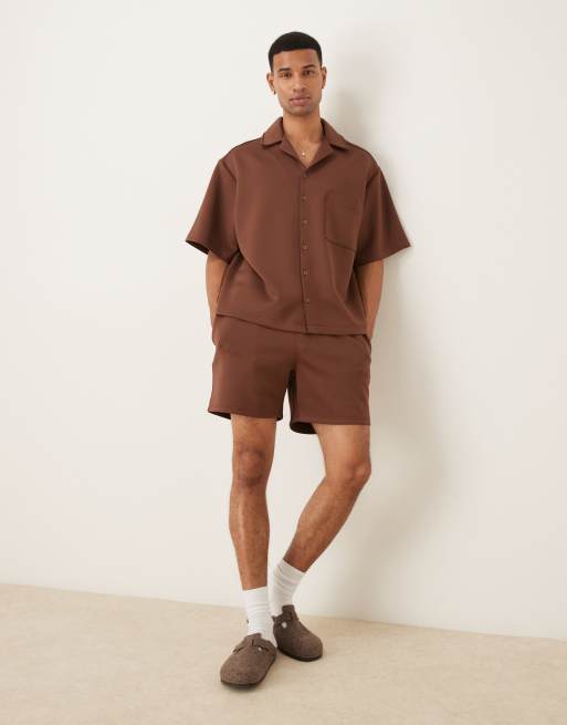 ASOS DESIGN - Short van scubastof in bruin, deel van co-ord set
