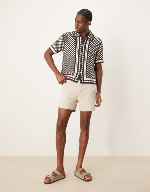 ASOS DESIGN shorter length skinny chino shorts in stone