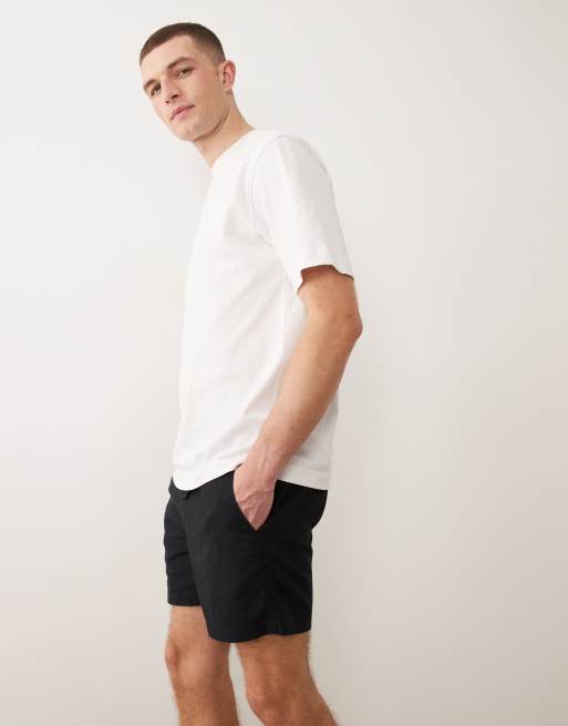 ASOS DESIGN – Shorts aus Leinenmix in Schwarz mit schmalem, kürzerem Schnitt, 3 von 5