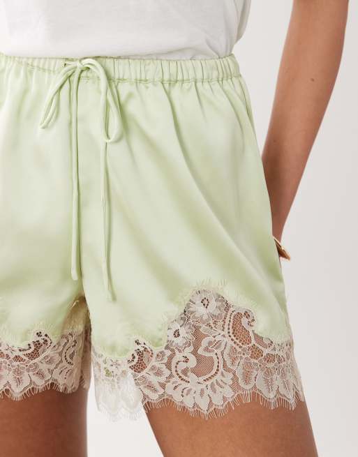 ASOS DESIGN – Shorts aus Satin in Matcha-Grün mit Kordelzugbund und Spitzenborte, 5 von 5