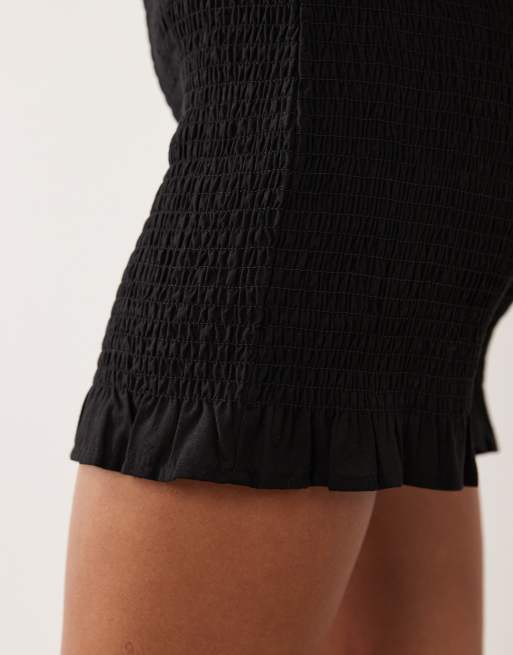 ASOS DESIGN shorts i hørblanding med smock i sort, 4 af 5
