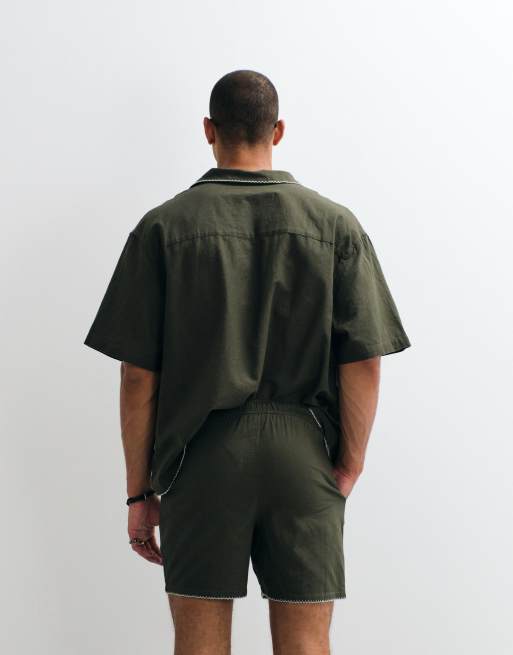 ASOS DESIGN – Shorts in kurzer Länge in Grün mit Stickerei, Kombiteil, 5 von 5