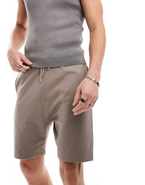ASOS DESIGN – Shorts mit engem Schnitt in Braun - view 1