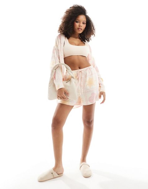 ASOS DESIGN – Shorts zum Reinschlüpfen mit Leinenanteil und Kachelprint - view 1
