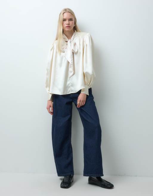 ASOS DESIGN shoulder pad satin blouse in oyster, 2 of 4