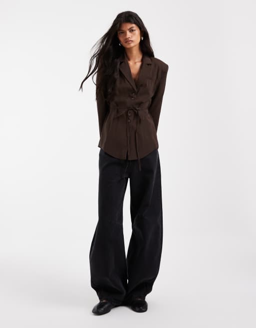 ASOS DESIGN shoulder pad tie waist soft blazer in chocolate, 2 of 4