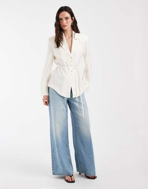 ASOS DESIGN shoulder pad tie waist soft blazer in cream, 2 of 4