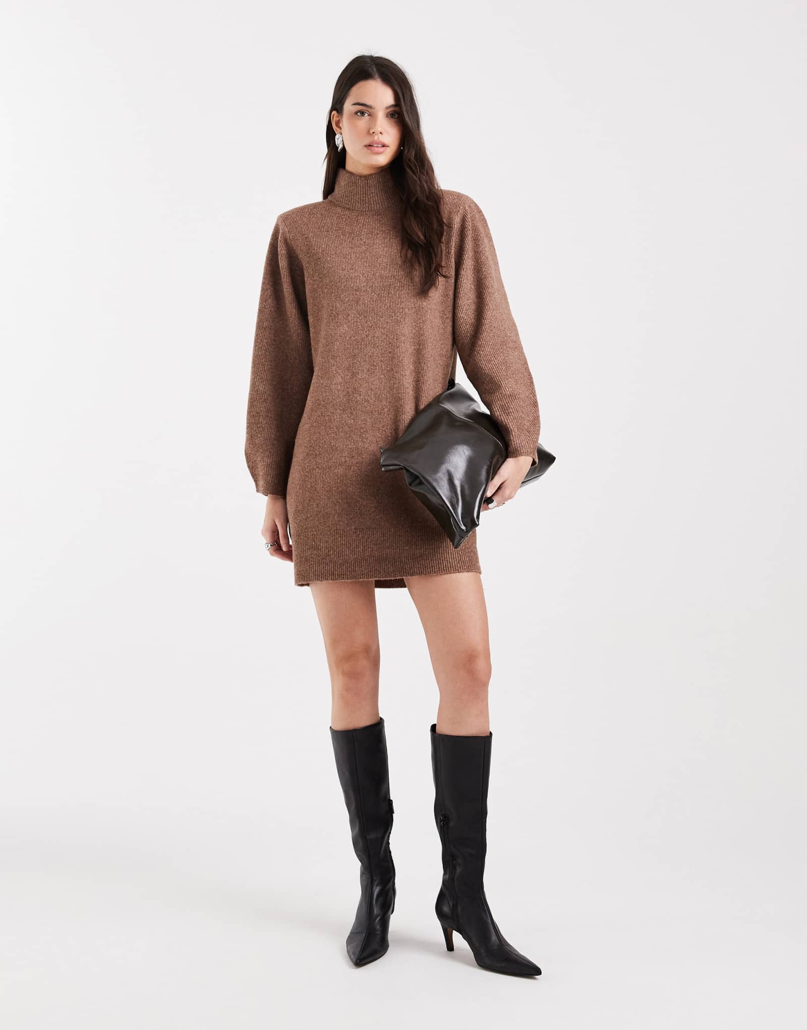 ДИЗАЙНЕРСКИЕ подплечники ASOS с удлиненными рукавами и мини-платье шоколадного цвета