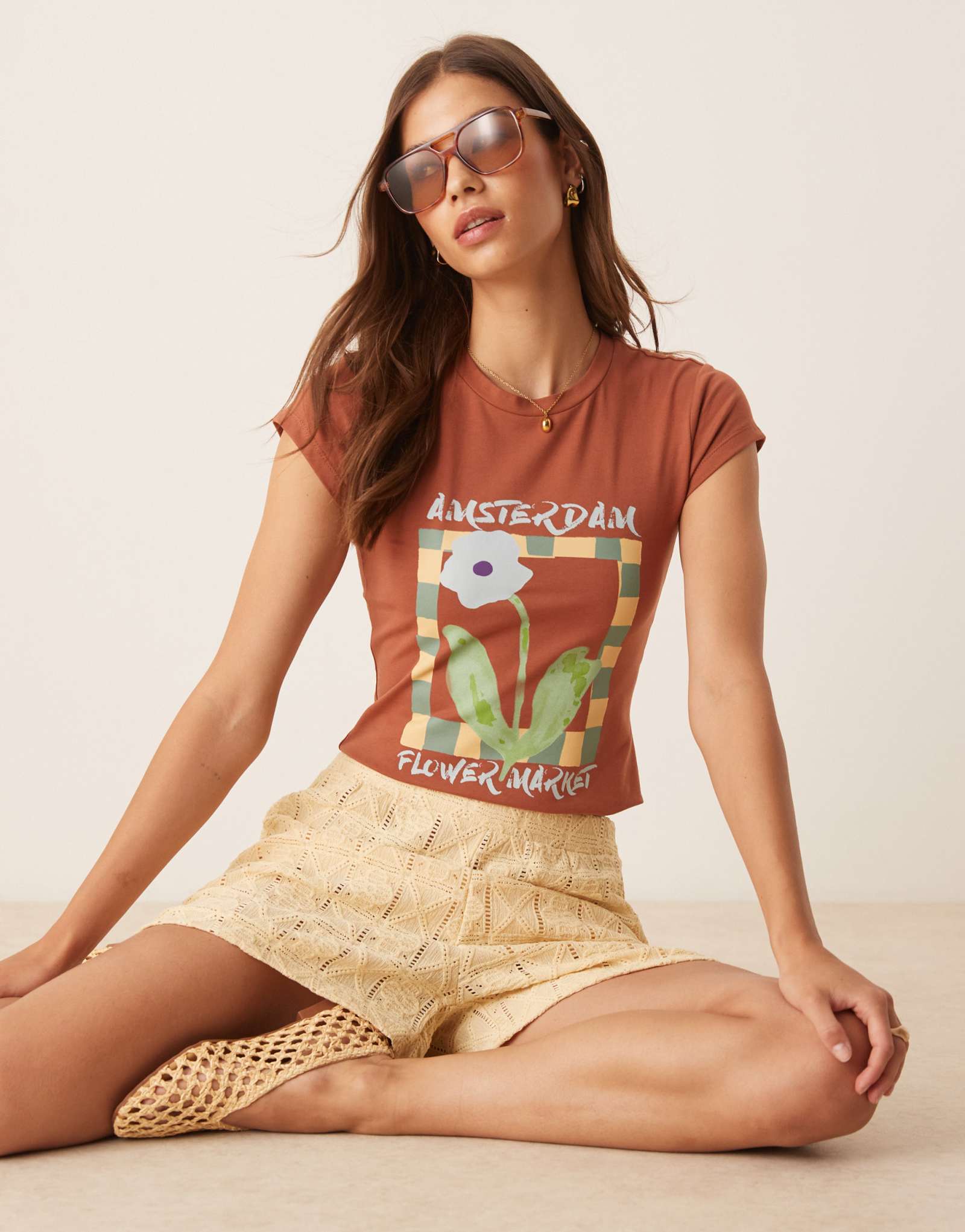 Детская футболка ASOS DESIGN в обтяжку с цветочным рисунком из плитки цвета ржавчины